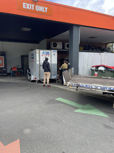 coolroom hire Melbourne - Connect with AK Coolroom Hire.jpg