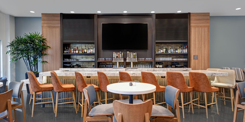 holiday inn express houston 7110072591 2x1.jpg
