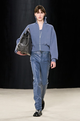 Ferragamo FW23 18.jpg
