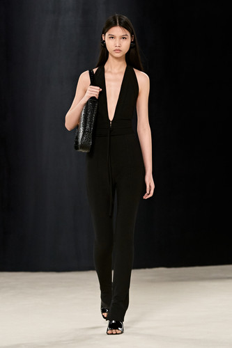 Ferragamo FW23 29.jpg