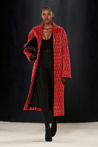 Ferragamo FW23 33.jpg