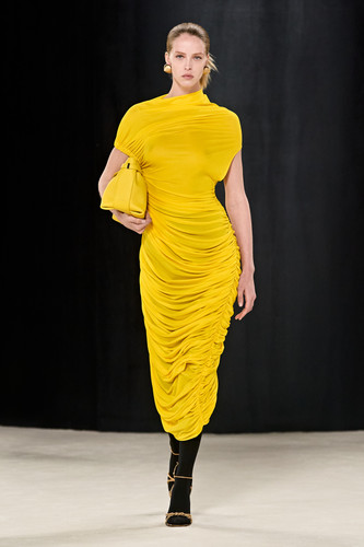 Ferragamo FW23 49.jpg