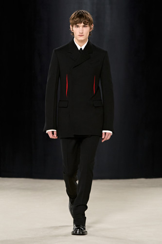 Ferragamo FW23 36.jpg