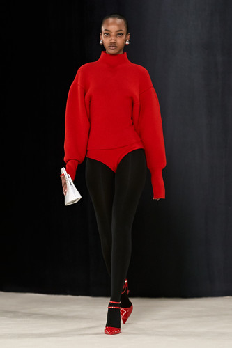Ferragamo FW23 34.jpg