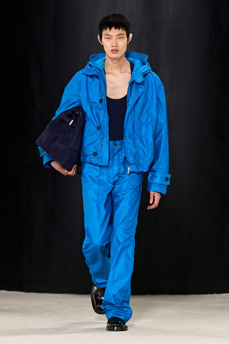 Ferragamo FW23 46.jpg