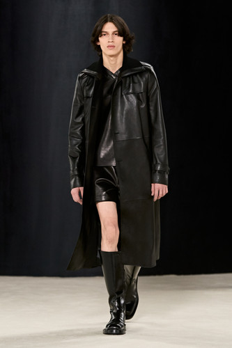 Ferragamo FW23 23.jpg