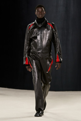 Ferragamo FW23 30.jpg