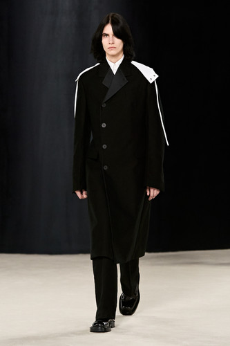 Ferragamo FW23 62.jpg