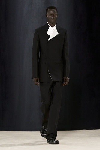 Ferragamo FW23 66.jpg