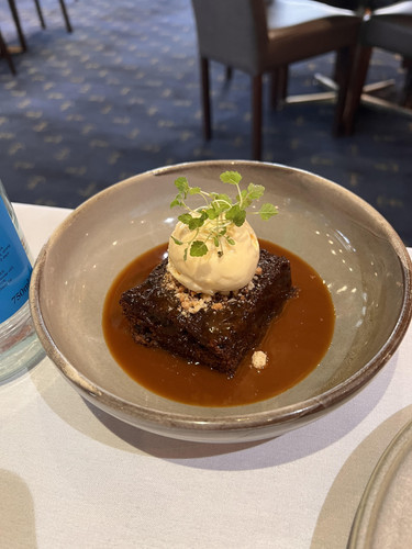 Sticky toffee pudding, banoffee sauce, vanilla ice cream.jpg