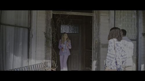 We.Have.a.Ghost.2023.1080p.NF.WEB DL.DDP5.1.Atmos.HDR.DV.HEVC CMRG 002.jpg