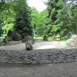 102