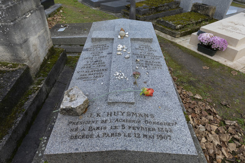 Tombes11 12 2021Cimetière du MontparnasseParis.jpg