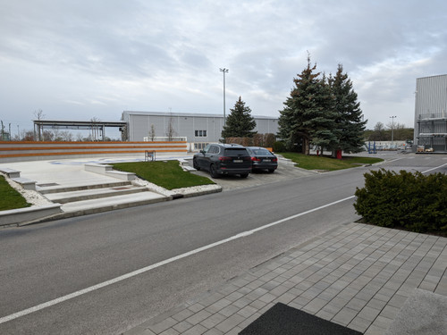 PXL 20230330 075054171.jpg