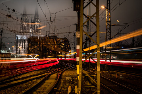 Bahn Köln Berabeitet.jpg