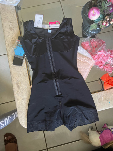 A953208939f2d45ff8819e565adfc3409i.jpg