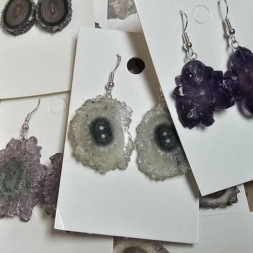 cropped 16872216155303627648904738173608.jpg