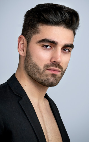 Mister RNB Valencia 2023 Mario Izquierdo Profile Headshot.jpg