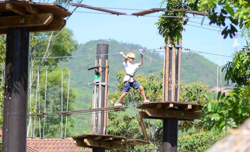 Highwire adventure course at Alba Wellnes