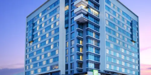 holiday inn jakarta 3551658590 2x1.webp