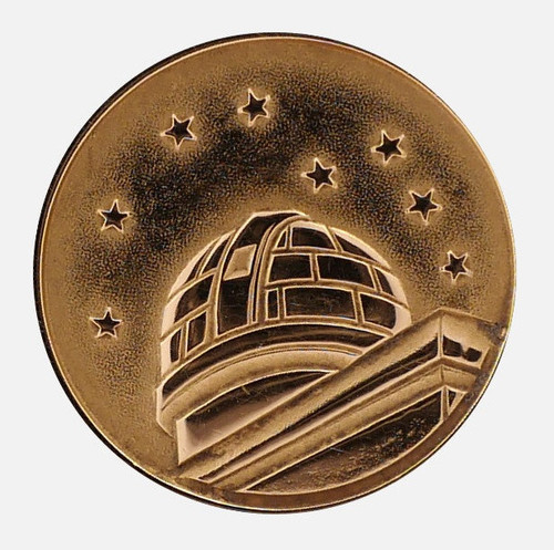 longines gold de luxe medallion 2048x.jpg