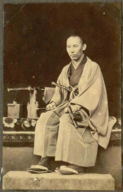 Photographs of Japanese officials in Nagasaki 1868 409x640.jpg