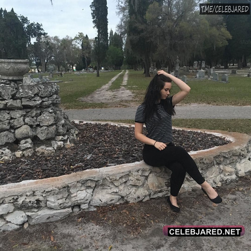 @CelebJared 02998.jpg