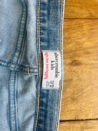 11 12 Abercrombie Jeans (2).jpg
