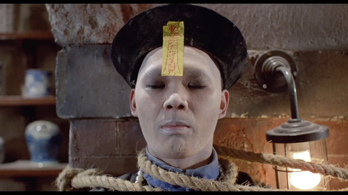 [僵尸家族]Mr. Vampire Part 2 1986 GBR BluRay 1080P X264 AC3 2Audios FFans@荖顽僮.mkv 002355.078.jpg