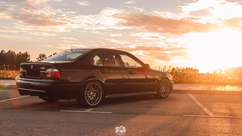 M5's E39 123 Full.jpg