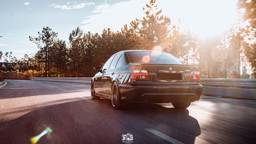 M5's E39 110 Full.jpg