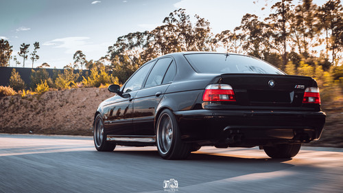M5's E39 112 Full.jpg