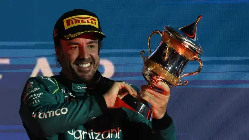 fernando alonso podio bahrein 98.webp