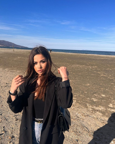 6893953719641541173 n.jpg