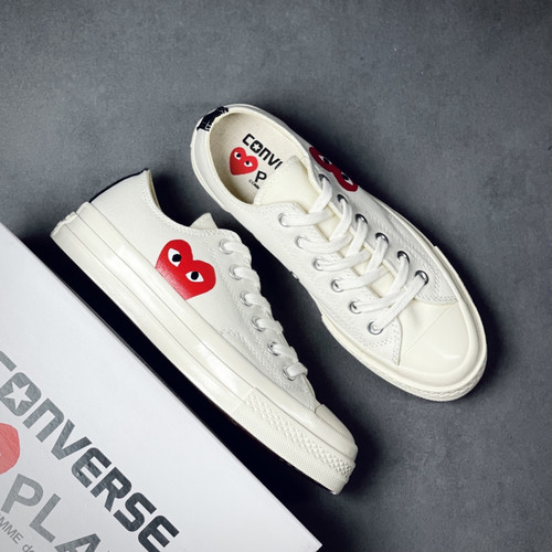 Converse CDG play low white.jpg