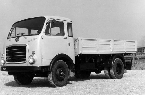 Om Leoncino Bussing (Arch.G.Strada n.903) 1.jpg