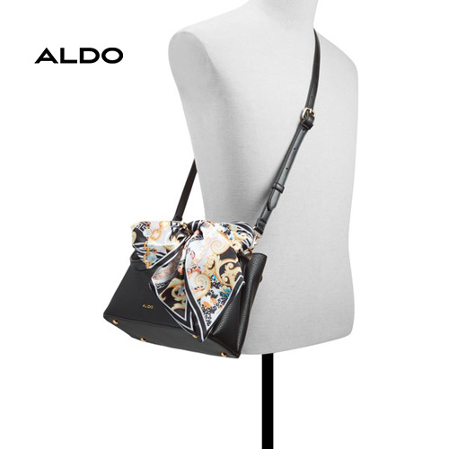 tenterden black 004 002 008 alt3 sq wt 600x600.jpg