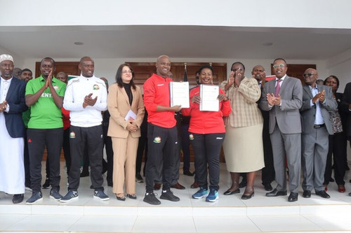 FKF President Nick Mwendwa and Machakos Governor Wavinya Ndeti 768x512.jpg