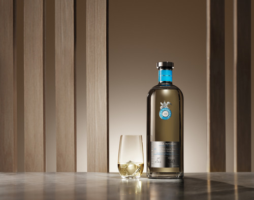 tequila casa dragones reposado perfect serve+(1).jpg