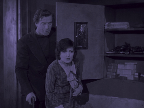 the.informer.1929.1080p.bluray.x264 ghouls.mkv 20191210 210238.365.png