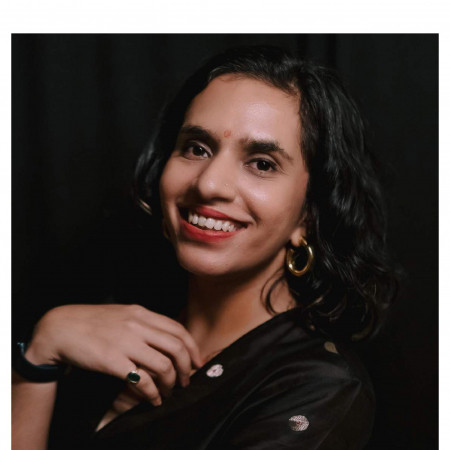 shivali chopra.jpg