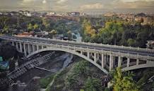 Jembatan Wreksodiningrat.jpg