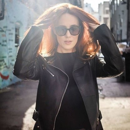 Simone Simons 2.jpg