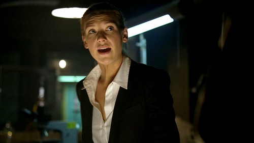 Fringe.S01E01.Pilot.1080p.BluRay.10Bit.DD5.1.HEVC d3g.mkv 20230501 070110.450.jpg