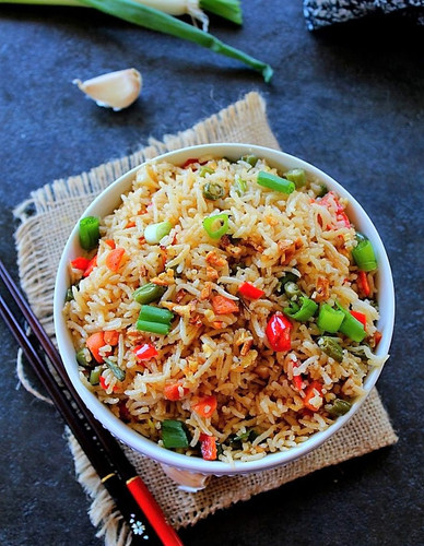 brown garlic chicken fried rice.jpg