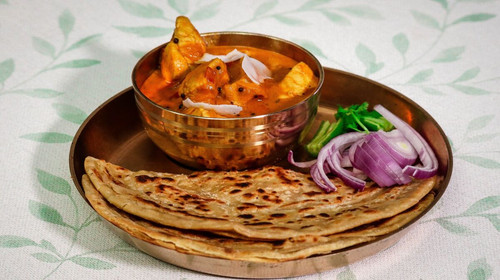 chicken curry chapathi.jpg