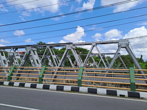 Jembatan Gembira Loka.jpg