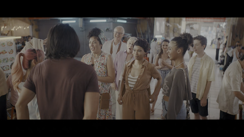 A.Tourist.s.Guide.to.Love.2023.1080p.NF.WEB DL.HDR.DDP5.1.Atmos.H.265 GeTrEKT.mkv snapshot 00.22.20 .png