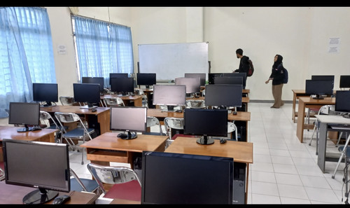Laboratorium Komputer.jpg