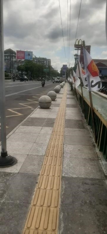 Trotoar.jpg